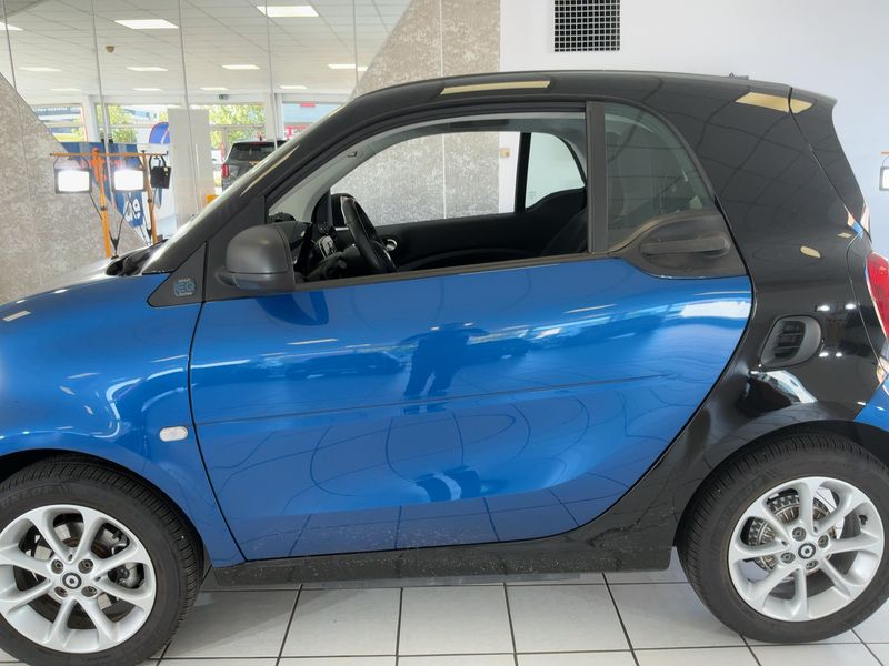 Smart fortwo electric drive 60 kW passion — zdjęcie 4
