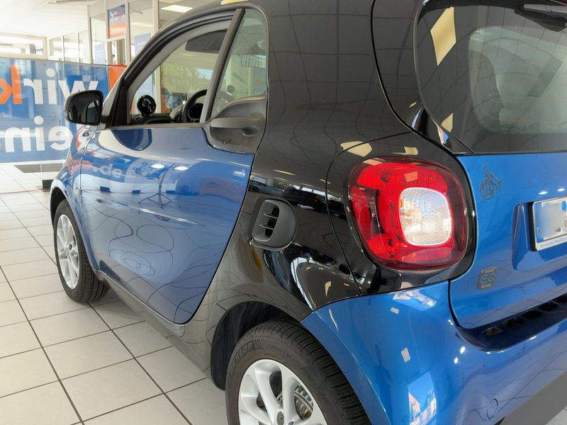 Smart fortwo electric drive 60 kW passion — zdjęcie 3