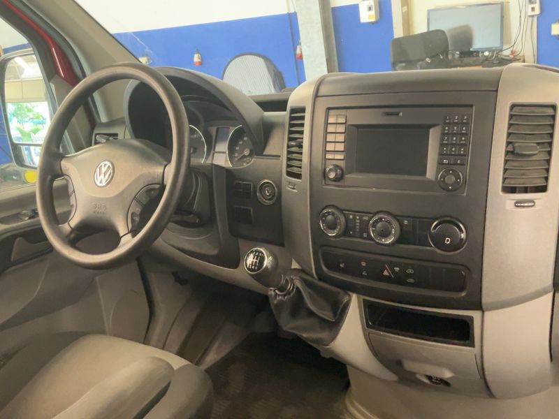 Volkswagen Crafter 2.0 TDI Kasten 35 kurzer Radstand — zdjęcie 12