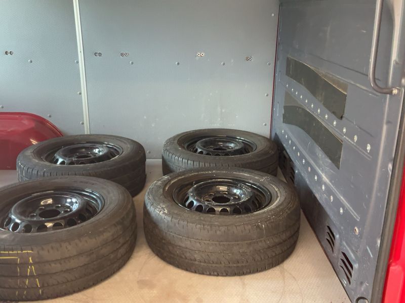 Volkswagen Crafter 2.0 TDI Kasten 35 kurzer Radstand — zdjęcie 14
