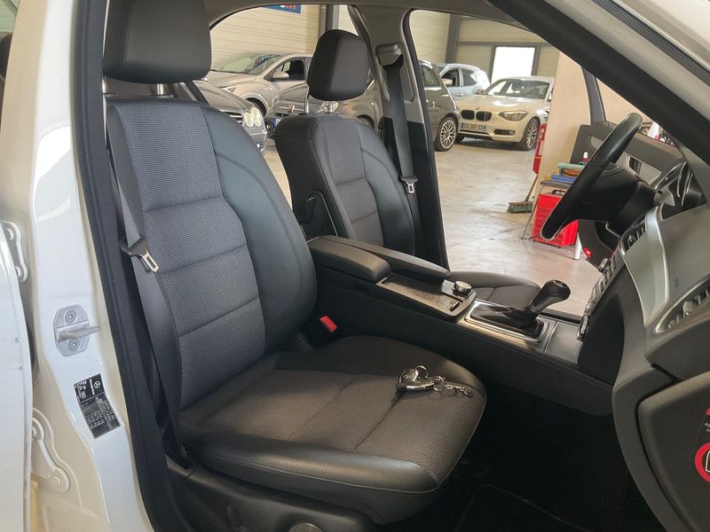 Mercedes-Benz C-Klasse C 200 CDI BlueEfficiency Avantgarde 2013 – снимка 16