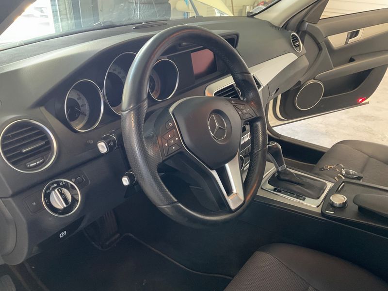Mercedes-Benz C-Klasse C 200 CDI BlueEfficiency Avantgarde 2013 – снимка 28