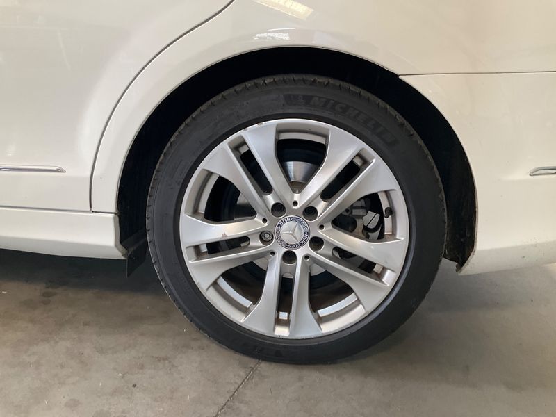 Mercedes-Benz C-Klasse C 200 CDI BlueEfficiency Avantgarde 2013 – снимка 5