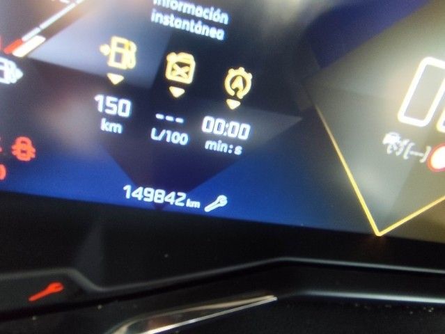 DS Automobiles DS7 Crossback 1.5 Blue-HDi SoChic — zdjęcie 11