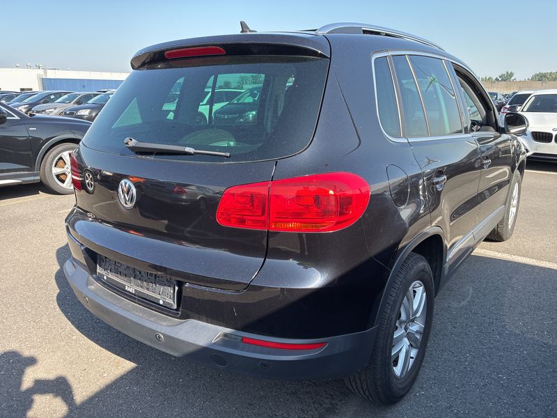 Volkswagen Tiguan 1.4 TSI Sport & Style BlueMotion Tech 2012 – снимка 5