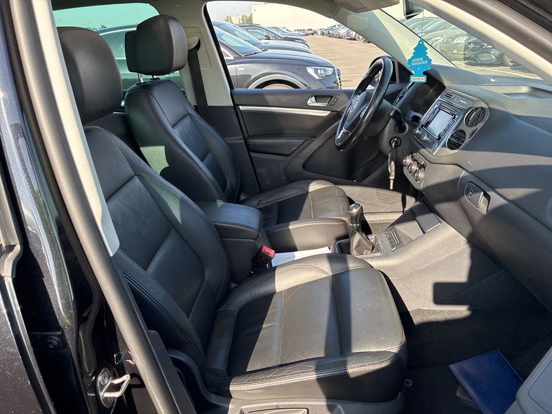 Volkswagen Tiguan 1.4 TSI Sport & Style BlueMotion Tech 2012 – снимка 10