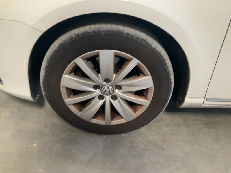 Volkswagen Passat 1.6 TDI Comfortline BlueMotion Tech 2014 – снимка 3