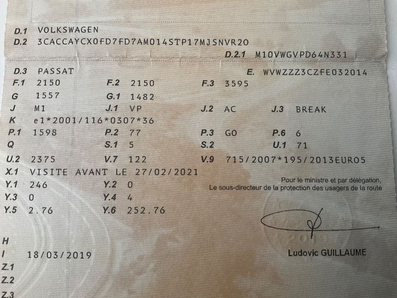 Volkswagen Passat 1.6 TDI Comfortline BlueMotion Tech 2014 – снимка 20