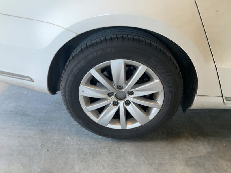 Volkswagen Passat 1.6 TDI Comfortline BlueMotion Tech 2014 – снимка 9