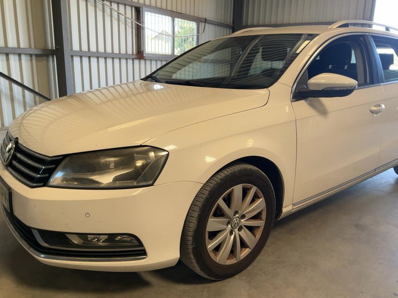 Volkswagen Passat 1.6 TDI Comfortline BlueMotion Tech 2014 – снимка 2