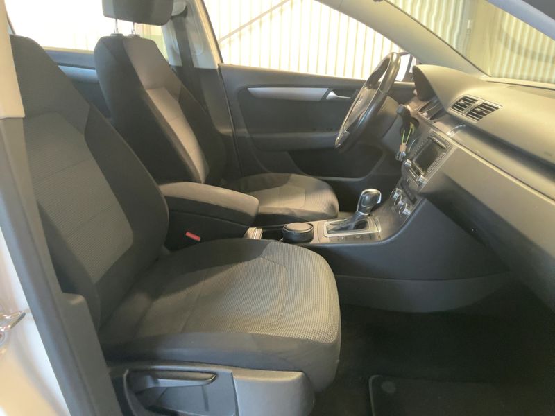 Volkswagen Passat 1.6 TDI Comfortline BlueMotion Tech 2014 – снимка 16