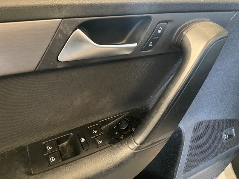 Volkswagen Passat 1.6 TDI Comfortline BlueMotion Tech 2014 – снимка 26
