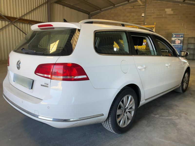 Volkswagen Passat 1.6 TDI Comfortline BlueMotion Tech 2014 – снимка 8