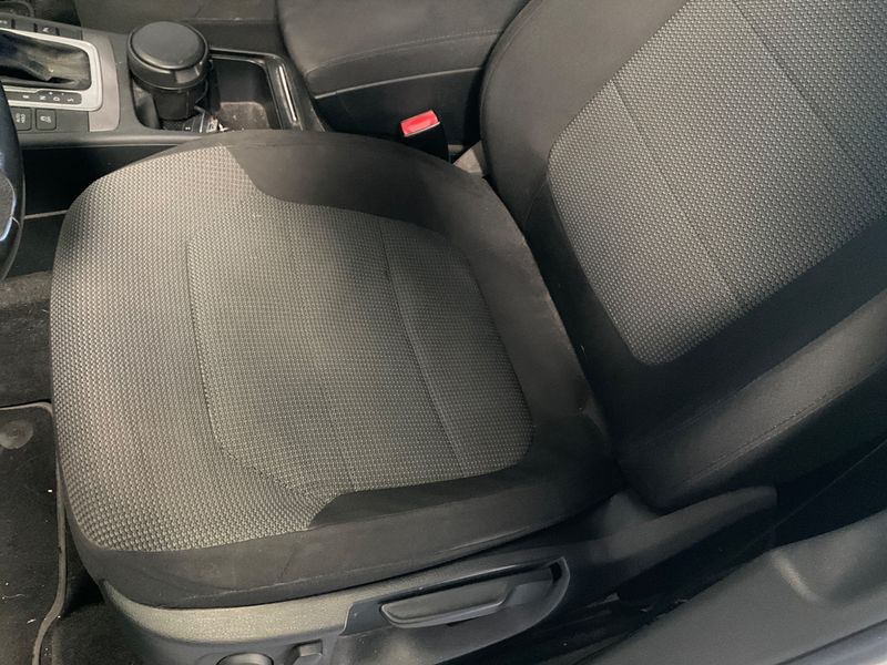 Volkswagen Passat 1.6 TDI Comfortline BlueMotion Tech 2014 – снимка 29