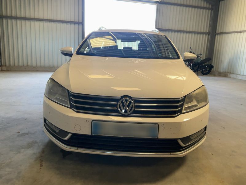 Volkswagen Passat 1.6 TDI Comfortline BlueMotion Tech 2014 – снимка 14