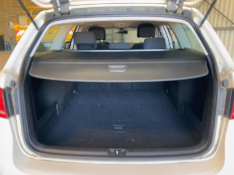 Volkswagen Passat 1.6 TDI Comfortline BlueMotion Tech 2014 – снимка 15