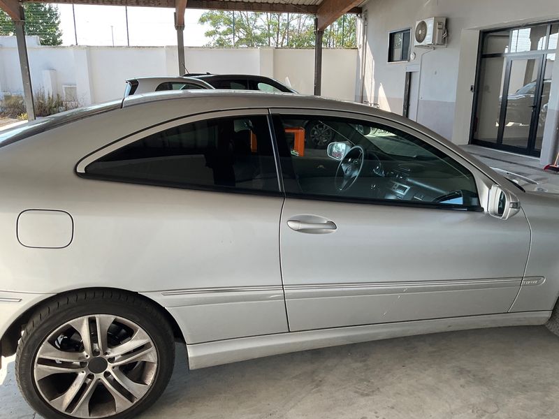 Mercedes-Benz CLC-Klasse CLC 180 Kompressor — zdjęcie 7