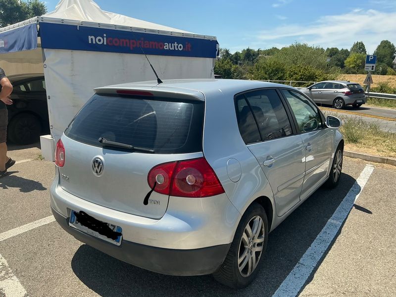 Volkswagen Golf V 1.9 TDI Trendline — zdjęcie 2