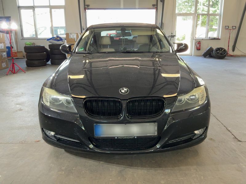 BMW 3er 325i 2009 – снимка 14
