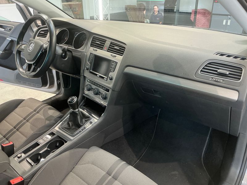 Volkswagen Golf VII 2.0 TDI Comfortline BlueMotion Tech 2016 – снимка 23