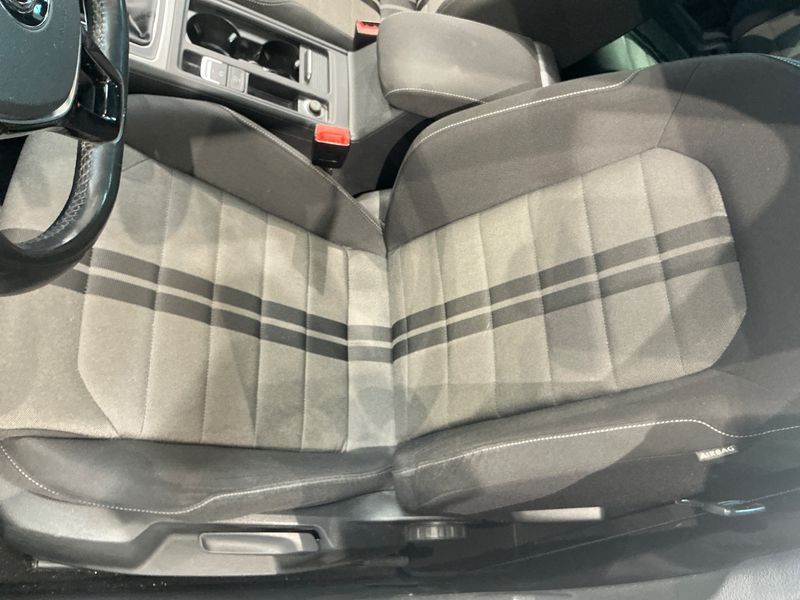 Volkswagen Golf VII 2.0 TDI Comfortline BlueMotion Tech 2016 – снимка 30