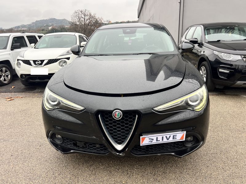 Alfa Romeo Stelvio 2.2 JTDM Executive 2WD — zdjęcie 7