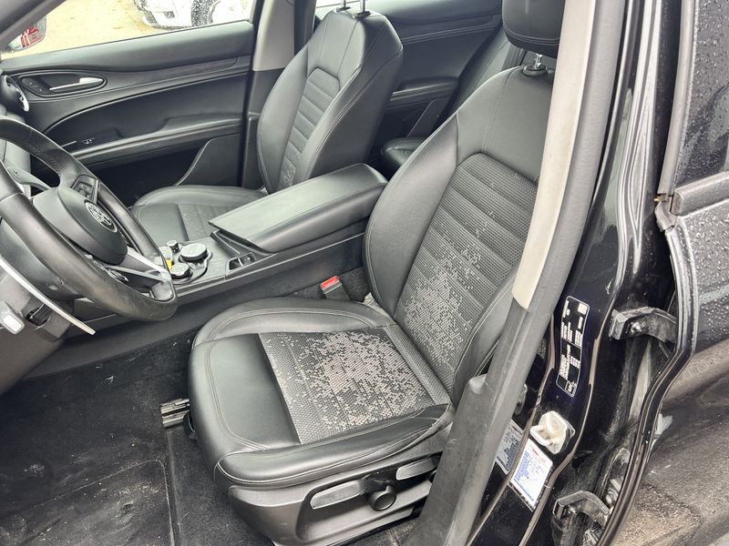 Alfa Romeo Stelvio 2.2 JTDM Executive 2WD — zdjęcie 10