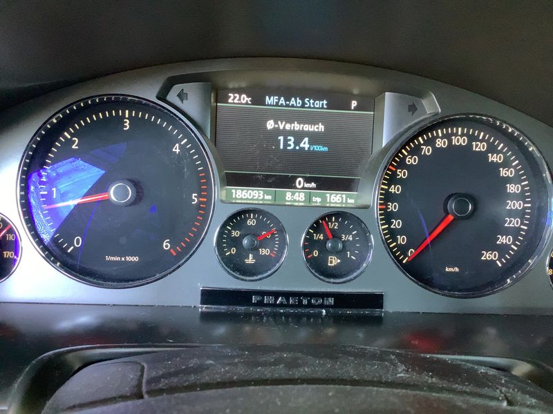 Volkswagen Phaeton 3.0 V6 TDI 4Motion — zdjęcie 13