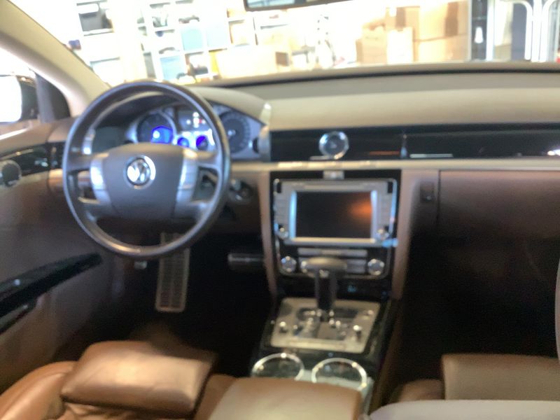 Volkswagen Phaeton 3.0 V6 TDI 4Motion — zdjęcie 12