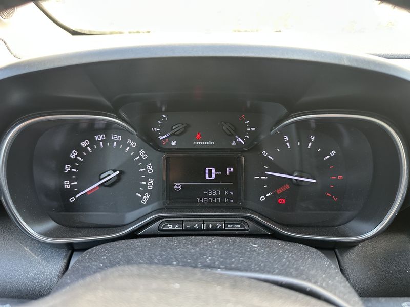 Citroen C3 Aircross 1.2 PureTech Feel — zdjęcie 12