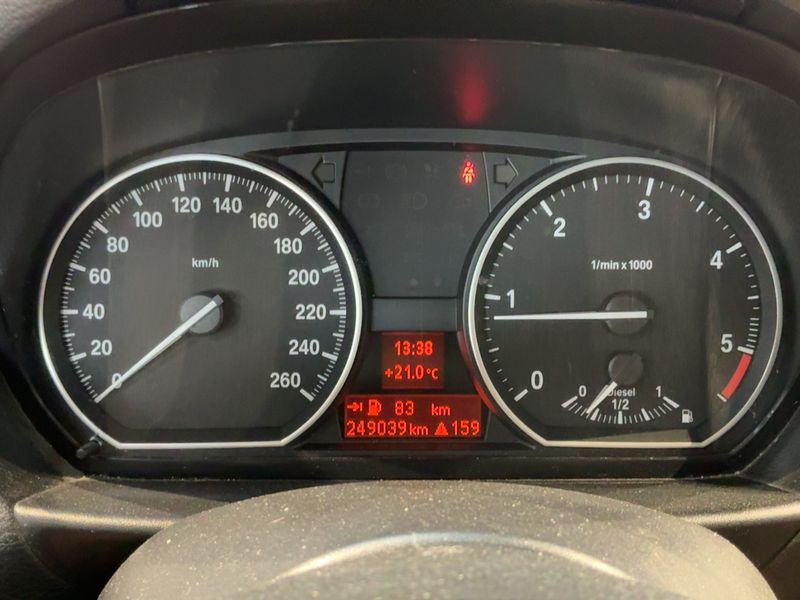 BMW 1er 123d 2011 – снимка 19