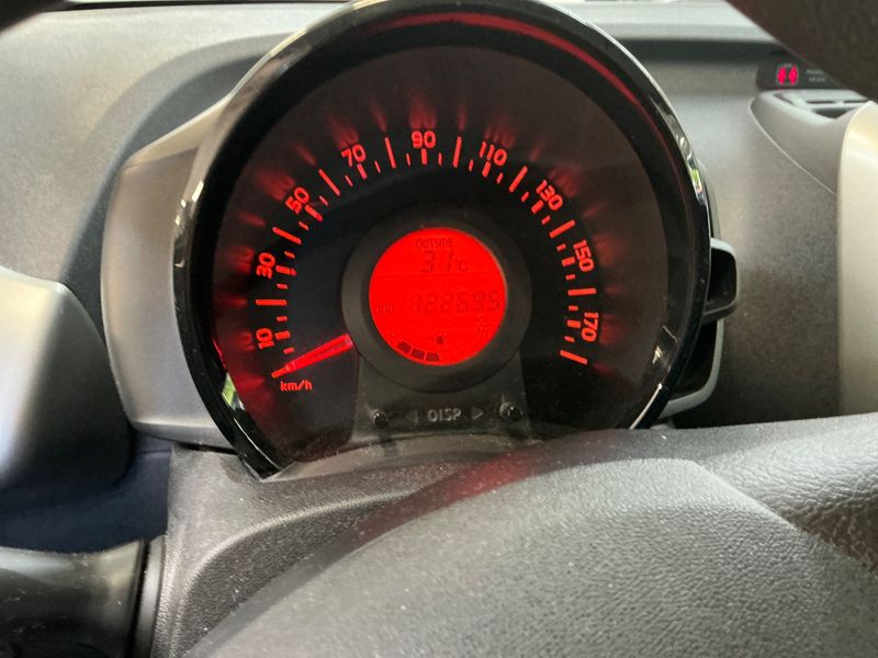Citroen C1 1.0 VTi Feel — zdjęcie 4