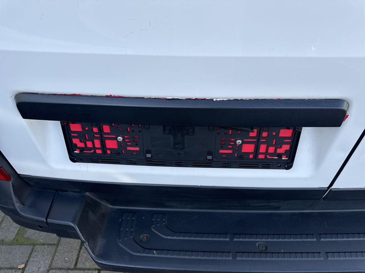 Volkswagen Crafter 2022 — photo 31
