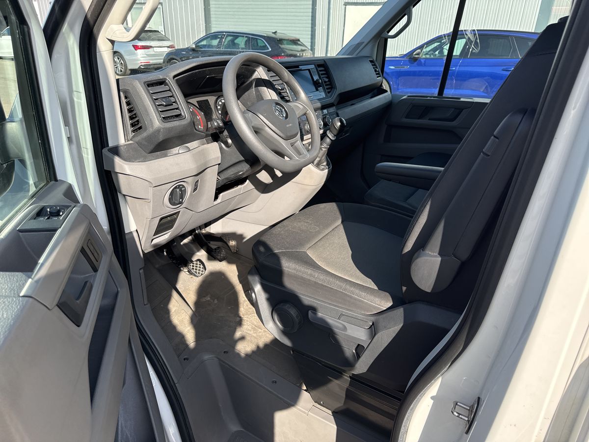 Volkswagen Crafter 2022 — photo 11