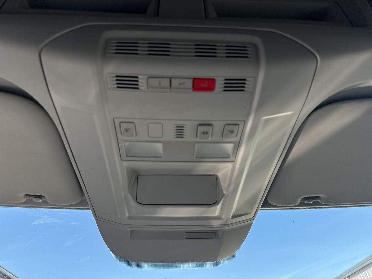 Volkswagen Crafter 2022 — photo 22