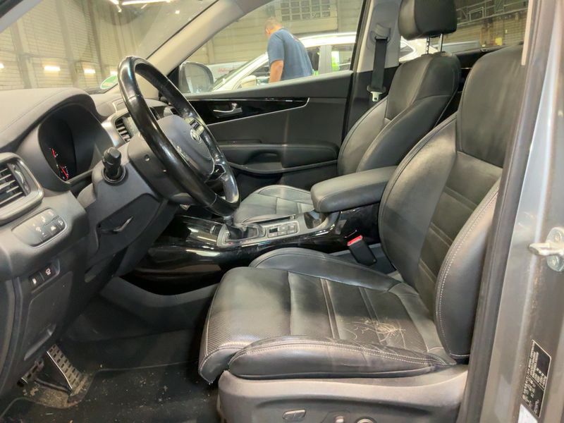 Kia Sorento 2.2 CRDi Platinum Edition 4WD 2019 – снимка 16