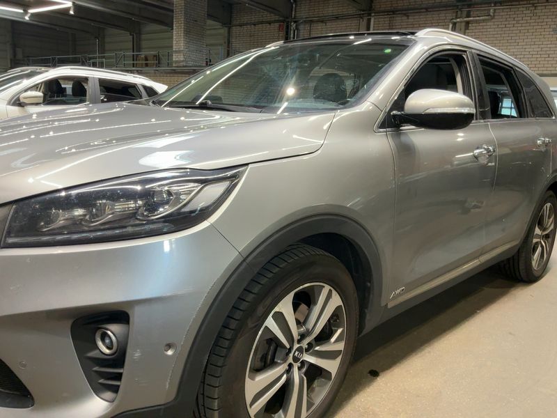 Kia Sorento 2.2 CRDi Platinum Edition 4WD 2019 – снимка 2