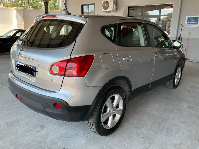 Nissan Qashqai 1.5 dCi Acenta 2009 – снимка 2
