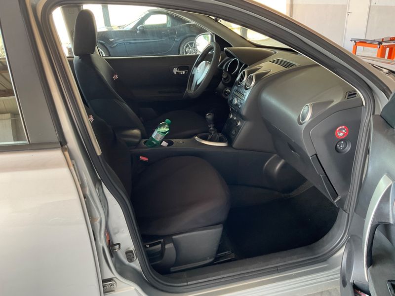Nissan Qashqai 1.5 dCi Acenta 2009 – снимка 3