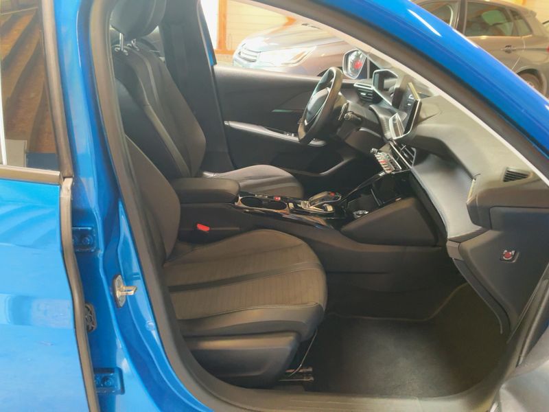 Peugeot 208 1.2 PureTech Allure Pack 2021 – снимка 16