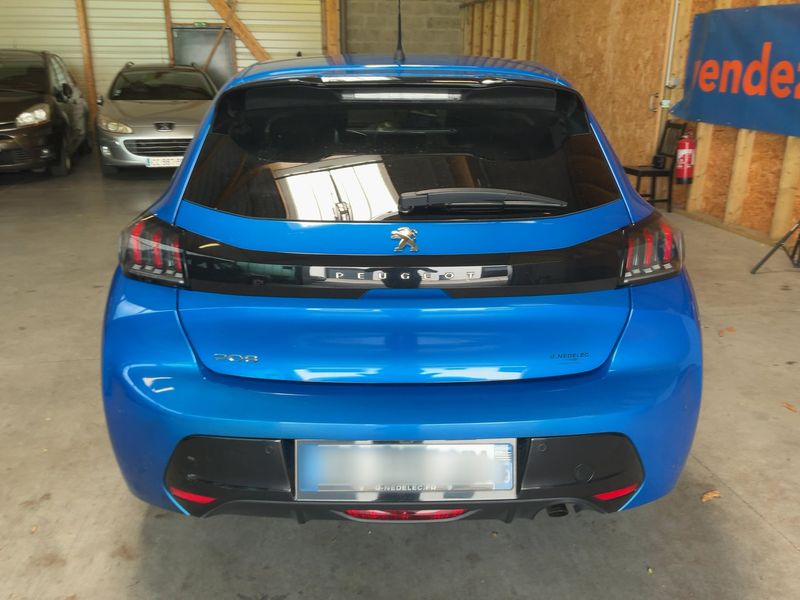 Peugeot 208 1.2 PureTech Allure Pack 2021 – снимка 7