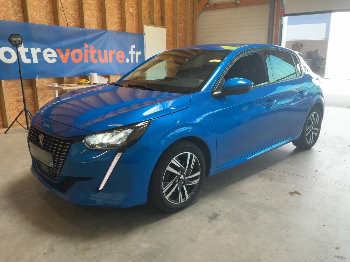 Peugeot 208 2021
