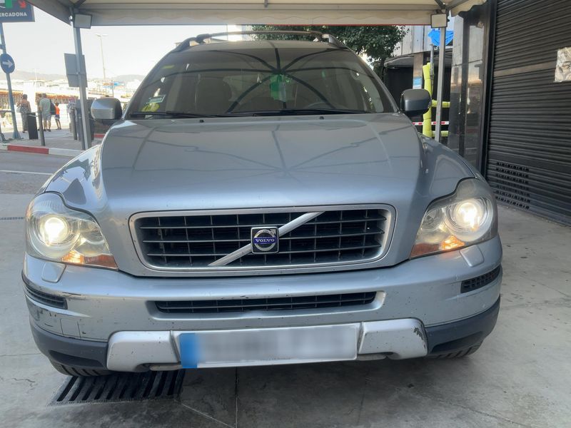 Volvo XC90 2.4 D5 Sport — zdjęcie 9
