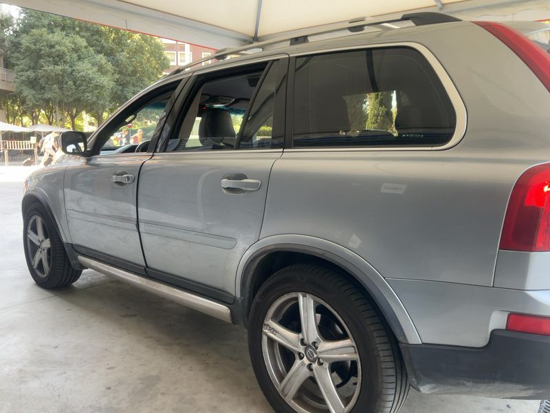 Volvo XC90 2.4 D5 Sport — zdjęcie 4