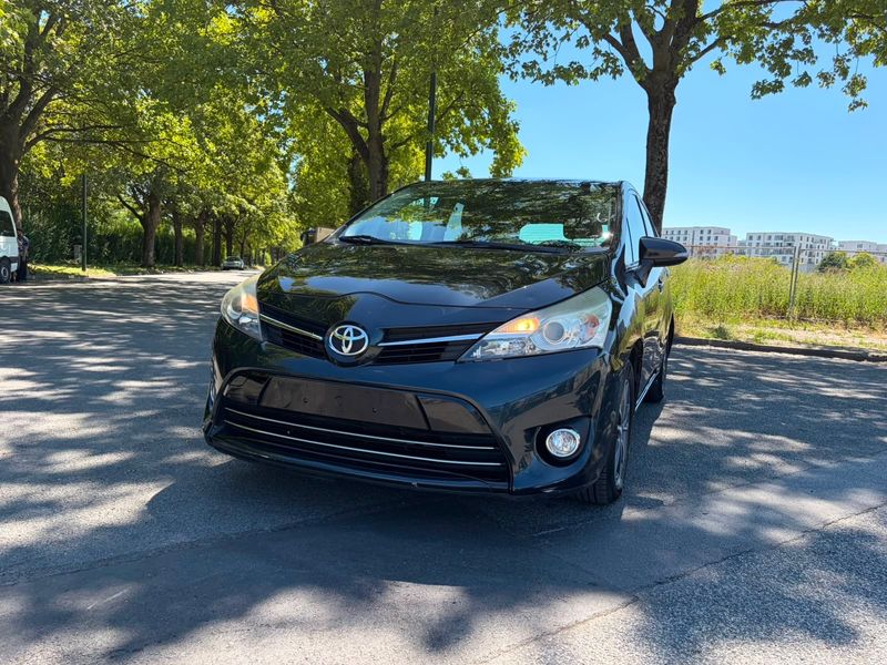 Toyota Verso 1.6 — zdjęcie 2