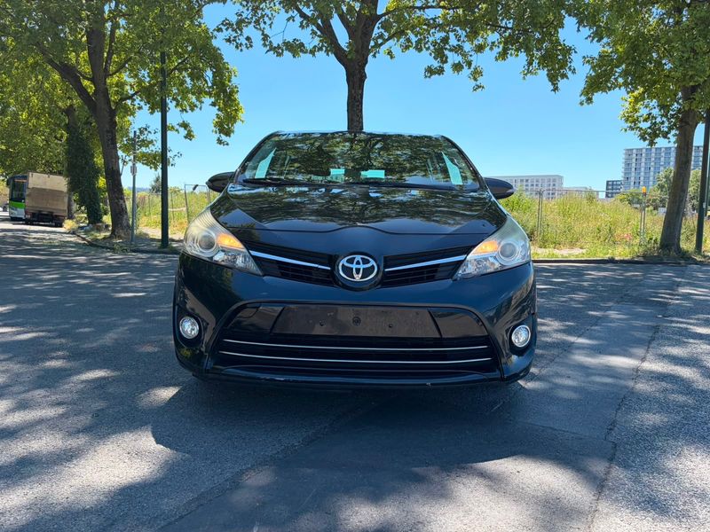 Toyota Verso 1.6 — zdjęcie 7