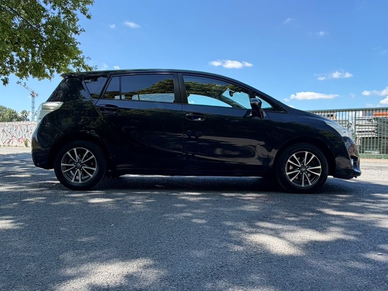Toyota Verso 1.6 — zdjęcie 20
