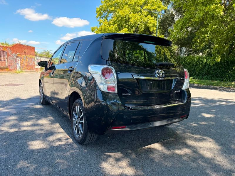 Toyota Verso 1.6 — zdjęcie 3