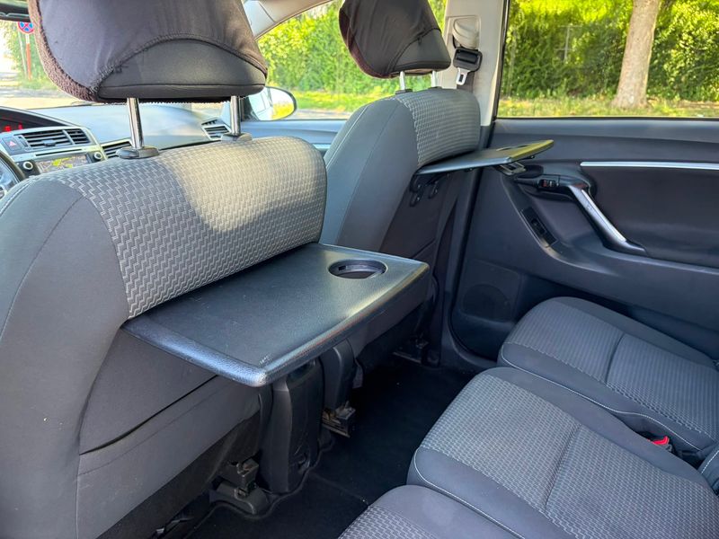 Toyota Verso 1.6 — zdjęcie 22