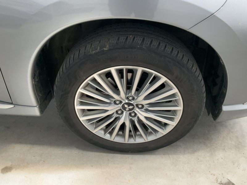 Mitsubishi Outlander 2.4 PHEV 4WD 2019 – снимка 11